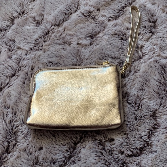 TARGET plain gold wristlet - Picture 4 of 6